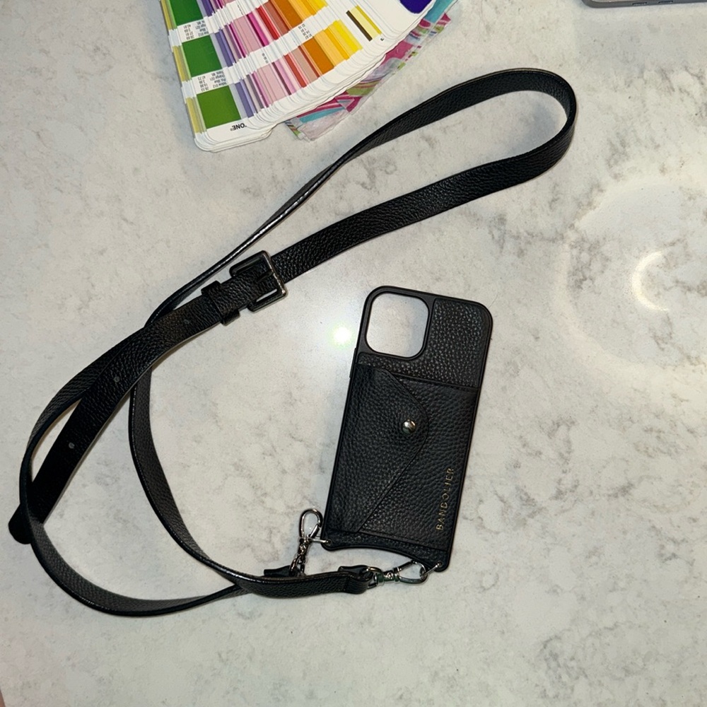 Hailey Side Slot Leather Crossbody Bandolier in black/silver iPhone 12Pro